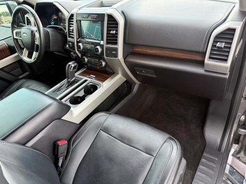 Used 2017 Ford F150 Lariat w/ Equipment Group 501A Mid AWD/4WD image 17