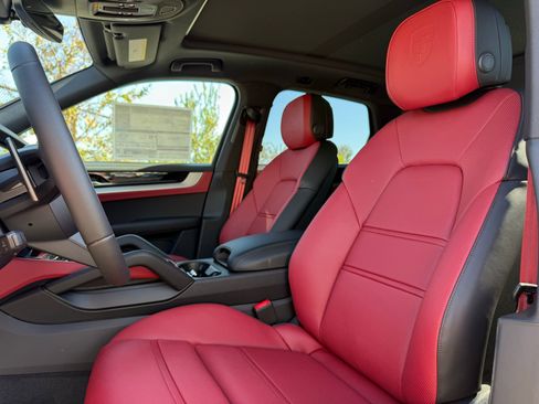 New 2026 Porsche Cayenne S AWD/4WD image 5
