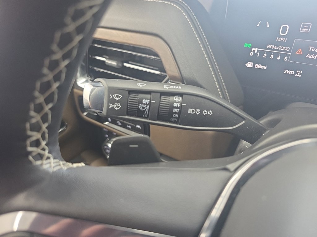 Used 2025 GMC Yukon Denali Ultimate AWD/4WD image 53