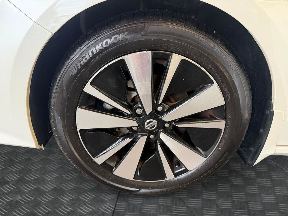 Used 2020 Nissan Altima 2.5 SV FWD image 31