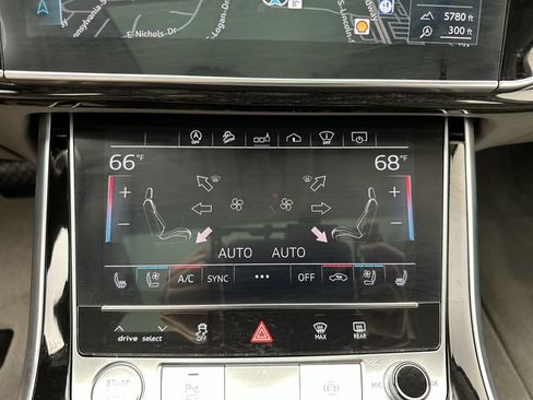 Used 2020 Audi Q7 3.0T Prestige w/ Prestige Package AWD/4WD image 19