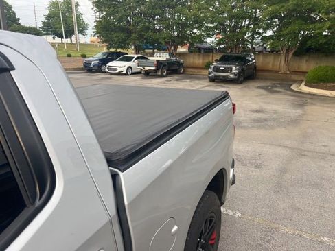 Used 2020 Chevrolet Silverado 1500 LT w/ All-Star Edition RWD image 11