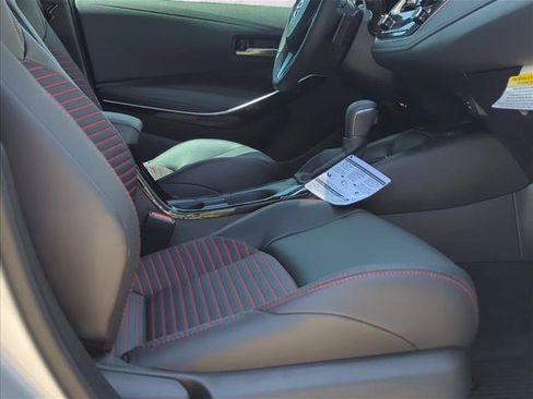 Used 2025 Toyota Corolla XSE FWD image 18