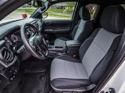 Used 2021 Toyota Tacoma TRD Sport w/ TRD Premium Sport Package image 44