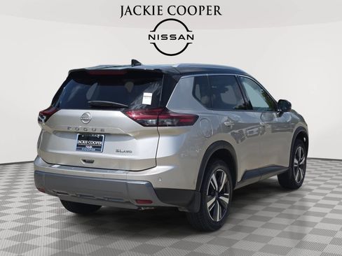 Used 2024 Nissan Rogue SL w/ SL Premium Package AWD/4WD image 5