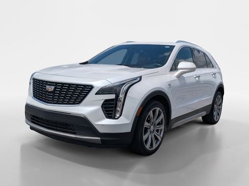 Used 2019 Cadillac XT4 Premium Luxury w/ Driver Assist Package FWD image 5