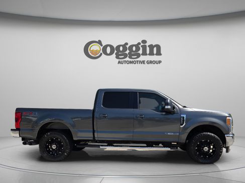 Used 2018 Ford F250 Lariat w/ Lariat Ultimate Package image 6