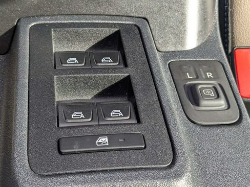 Used 2023 Ford Bronco Wildtrak AWD/4WD image 25