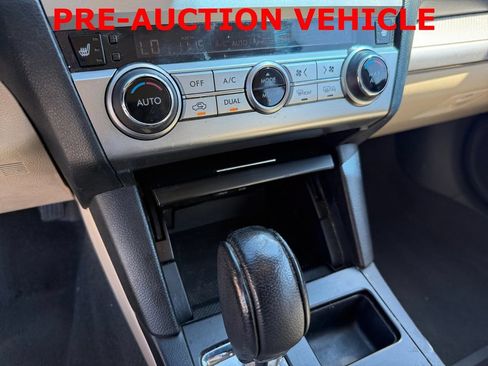Used 2017 Subaru Legacy 2.5i Premium AWD/4WD image 19