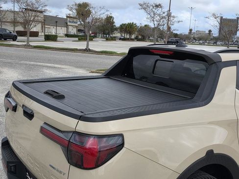 Used 2022 Hyundai Santa Cruz Limited image 35