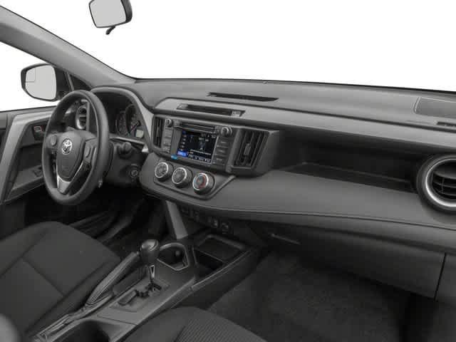 Used 2018 Toyota RAV4 LE FWD image 19