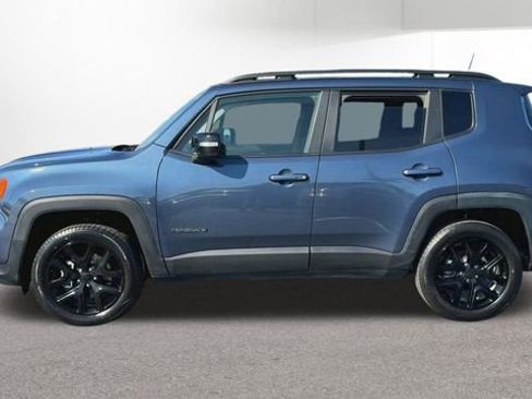 Used 2023 Jeep Renegade Altitude AWD/4WD image 5