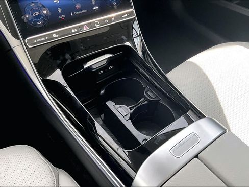 New 2026 Mercedes-Benz C 300 4MATIC Sedan image 11