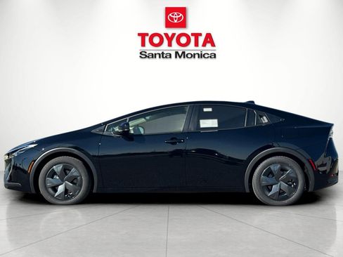 New 2026 Toyota Prius Plug-In Hybrid image 8