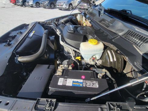 Used 2018 RAM 2500 Power Wagon w/ Leather & Luxury Group image 30