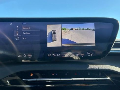 Used 2025 Buick Enclave Sport Touring image 34