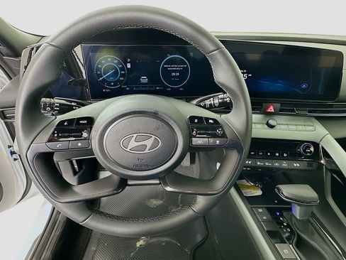 New 2026 Hyundai Elantra Limited image 10