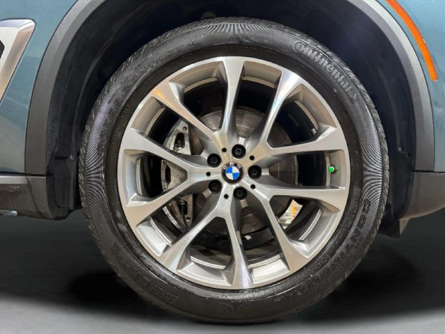 Used 2026 BMW X5 xDrive40i AWD/4WD image 34