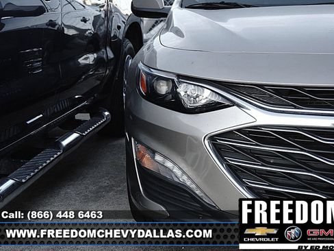 Used 2022 Chevrolet Malibu LT FWD image 6