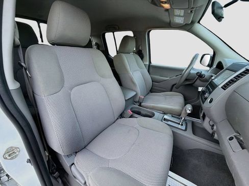 Used 2019 Nissan Frontier SV RWD image 14