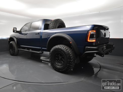 Used 2023 RAM 2500 Laramie w/ Night Edition AWD/4WD image 5