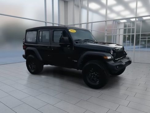 Used 2021 Jeep Wrangler Unlimited Sport AWD/4WD image 2