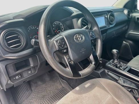 Used 2019 Toyota Tacoma SR w/ SR Convenience Package RWD image 10