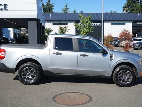 Used 2024 Ford Maverick XLT w/ Equipment Group 300A Standard AWD/4WD image 2
