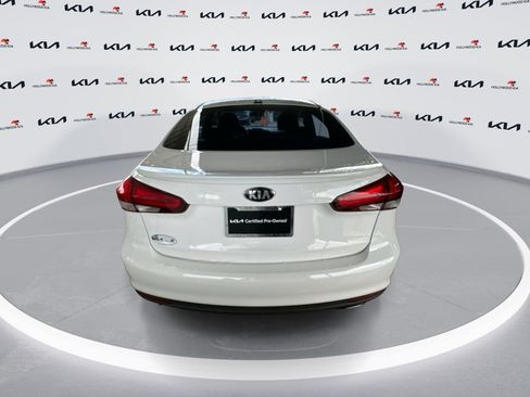 Certified 2017 Kia Forte S w/ S Technology Package image 7