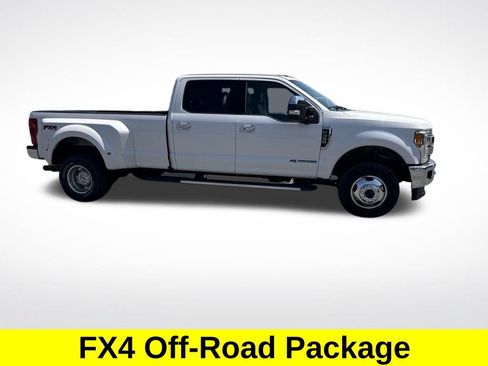 Used 2019 Ford F350 Lariat w/ Lariat Ultimate Package AWD/4WD image 5