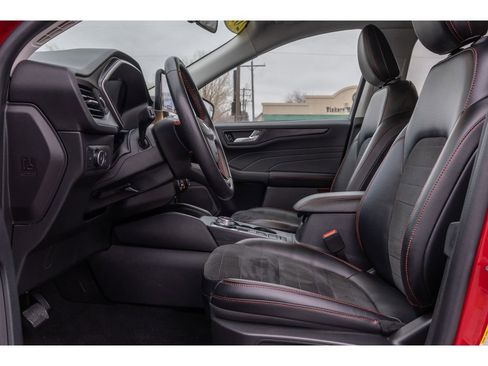 Used 2022 Ford Escape SEL w/ SEL Stealth AWD Package image 15