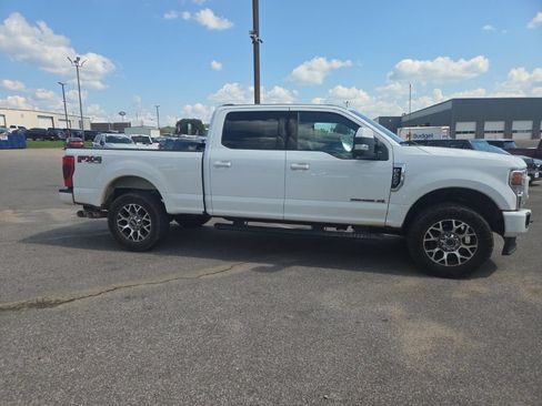 Used 2022 Ford F250 Lariat AWD/4WD image 8