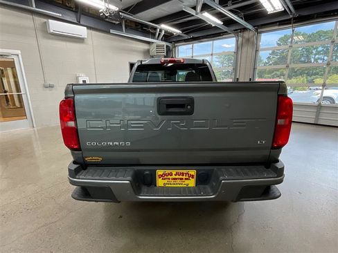 Used 2022 Chevrolet Colorado LT w/ Fleet Safety Package RWD image 4