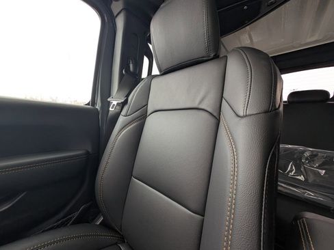 New 2026 Jeep Gladiator Sport image 12