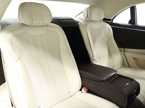 Used 2020 Bentley Flying Spur W12 image 99