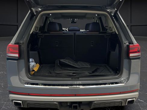 Used 2024 Volkswagen Atlas Peak Edition SEL image 38