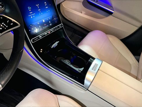 Used 2022 Mercedes-Benz C 300 Sedan image 14