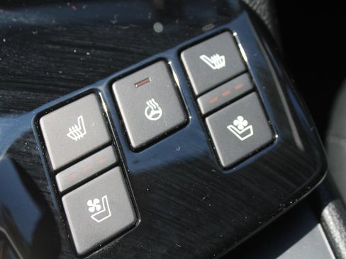 Certified 2025 Kia Sportage SX FWD image 41