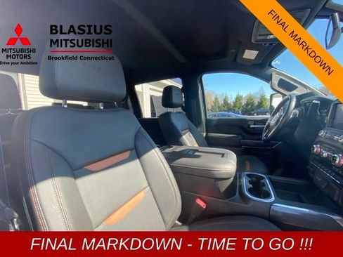 Used 2022 GMC Sierra 3500 AT4 w/ Gooseneck/5TH Wheel Package image 35