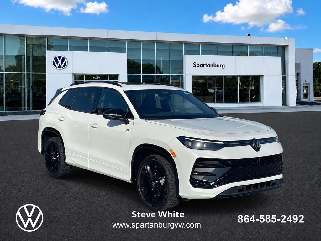 New 2026 Volkswagen Tiguan SE R-Line AWD/4WD image 1