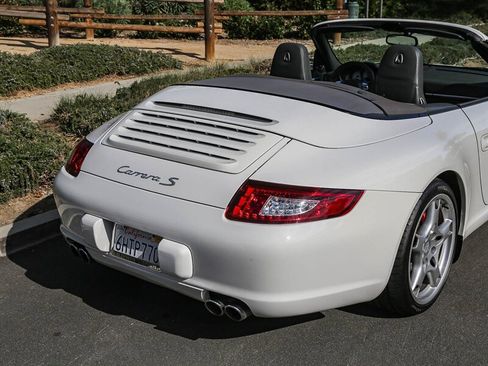 Used 2006 Porsche 911 Carrera S image 14