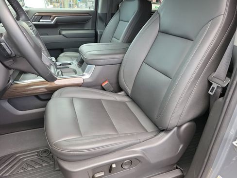 Used 2023 Chevrolet Silverado 1500 LT Trail Boss w/ LT Trail Boss Premium Package AWD/4WD image 14