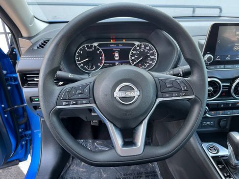 Used 2025 Nissan Sentra SV FWD image 26