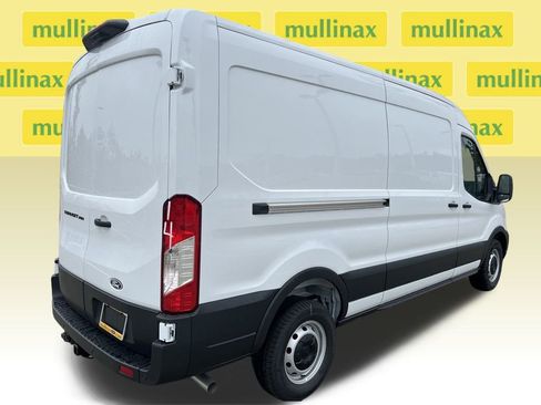 New 2026 Ford Transit 250 148 Medium Roof RWD image 4