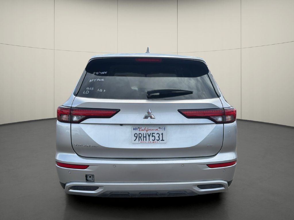 Used 2024 Mitsubishi Outlander FWD image 6