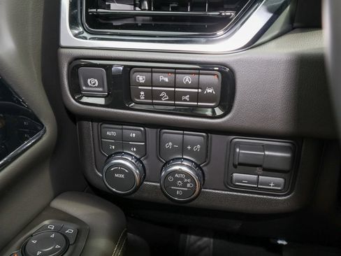 New 2026 GMC Yukon XL Elevation w/ Elevation Premium Package AWD/4WD image 31