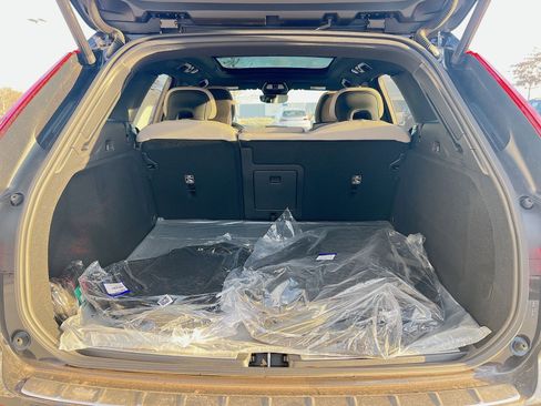 New 2026 Volvo XC60 B5 Plus w/ Protection Package Premier image 25