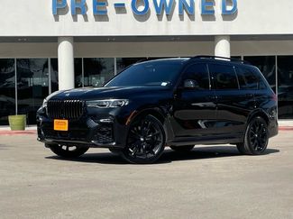 Used 2022 BMW X7 xDrive40i w/ M Sport Package video 1