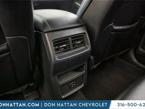 Used 2022 Ford Edge SEL image 25