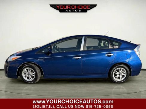 Used 2011 Toyota Prius Five image 2